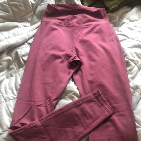 Alphalete Pants - Alphalete surface wrap leggings